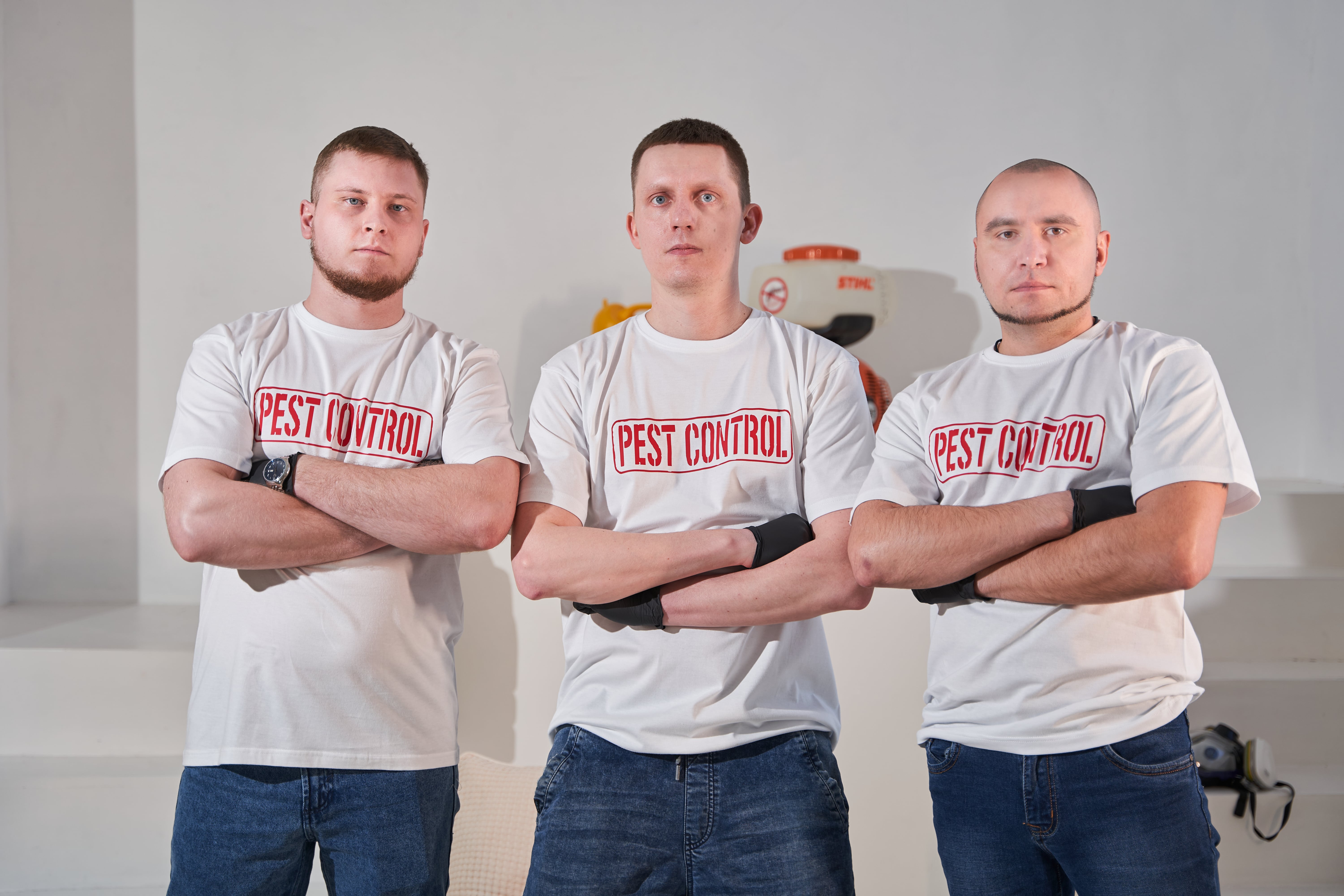 команда Pest Control